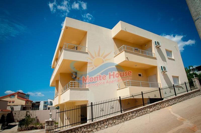 Apartmani Lux Sea 우체하 외부 사진